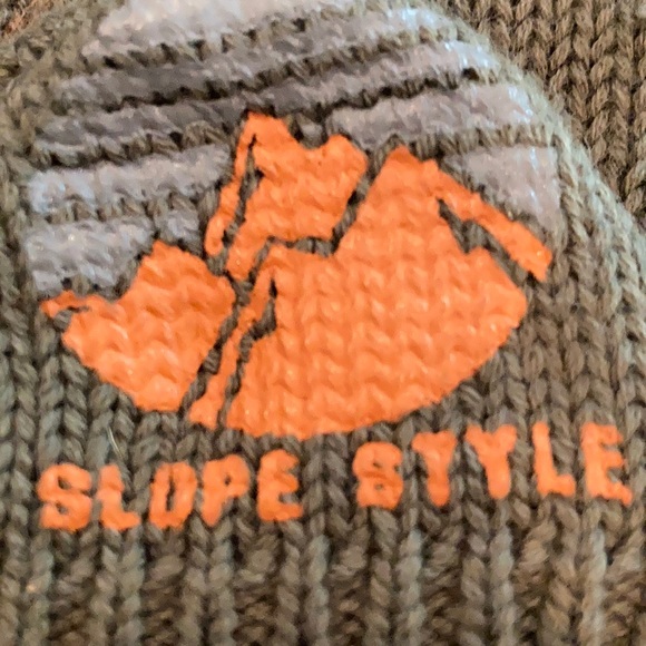 ARMY GREEN/ORANGE BOYS STYLISH GLOVES. Size S. - Picture 2 of 4